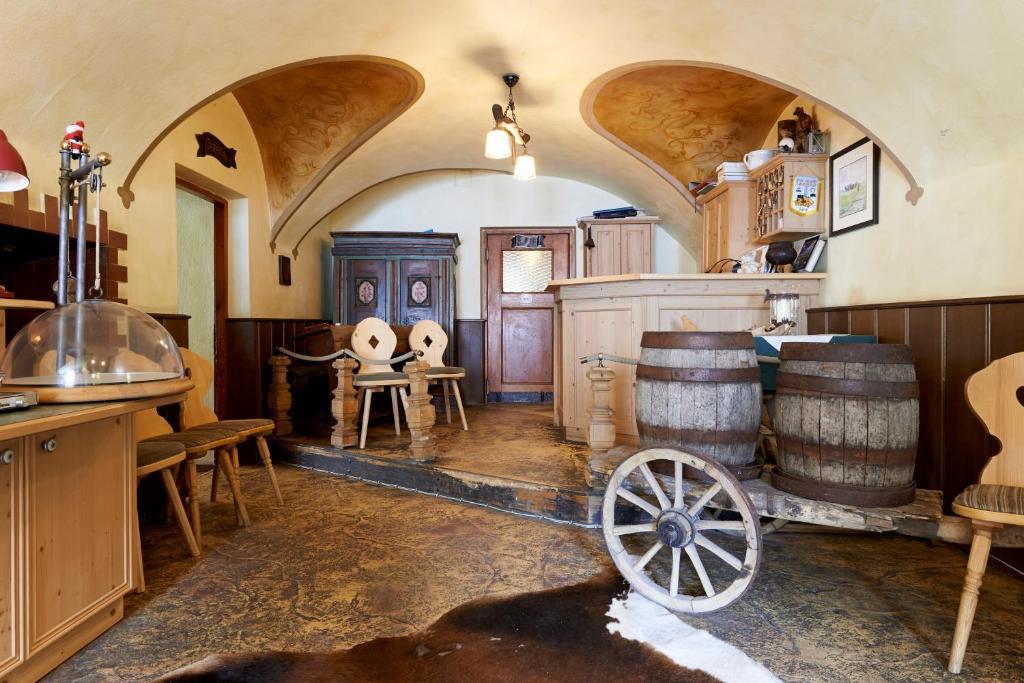 Hotelchen Doellacher Dorfwirtshaus Großkirchheim Exterior foto